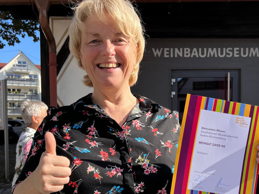 Übergabe Urkunde Weinsüden Winzer I Weingut Zaiß I Stuttgart Obertürkheim
