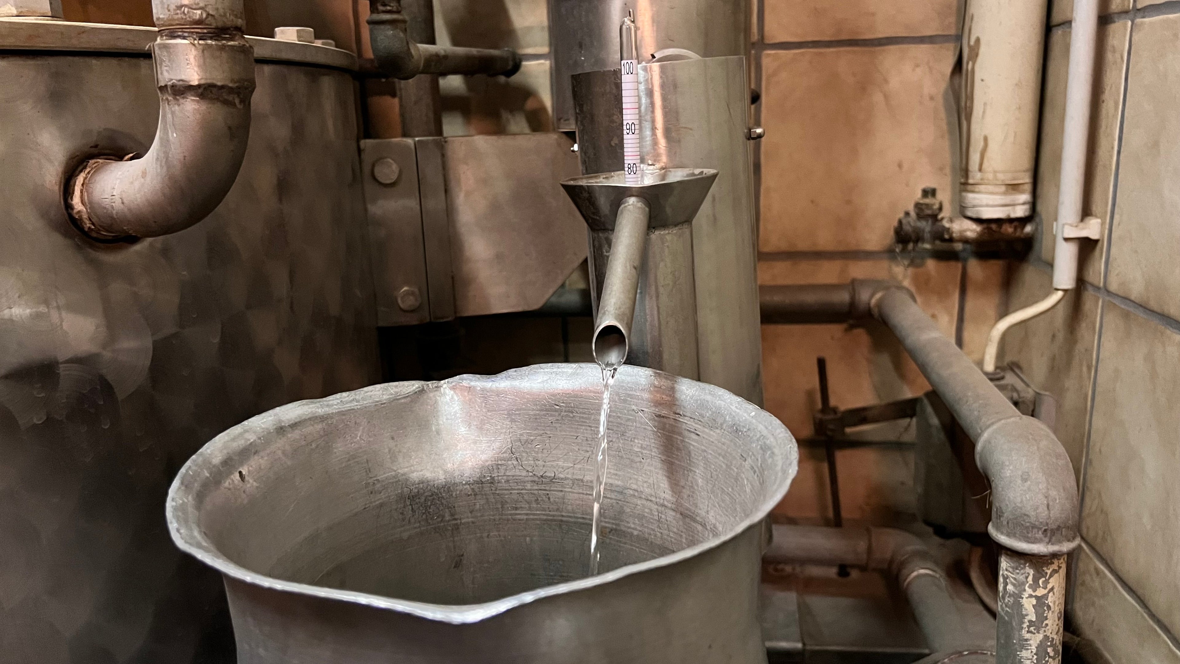 Detailbild Brennerei | Weingut Zaiß | Stuttgart-Obertürkheim